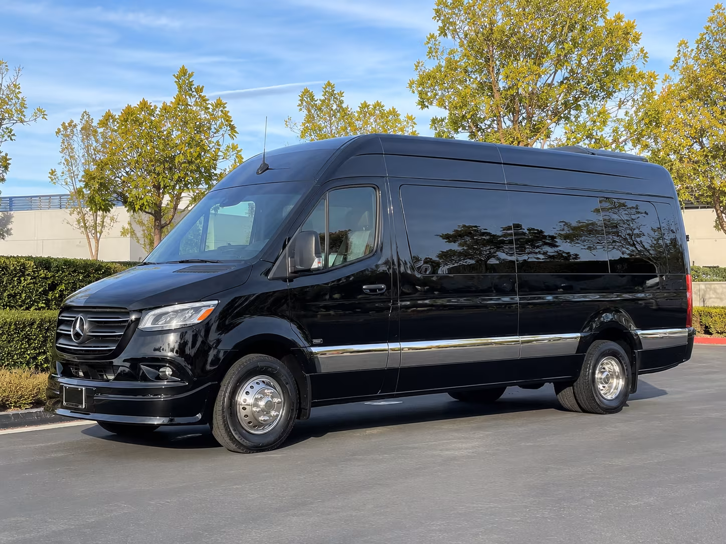 Salt Lake City Airport Shuttle & Transportation party bus exterior