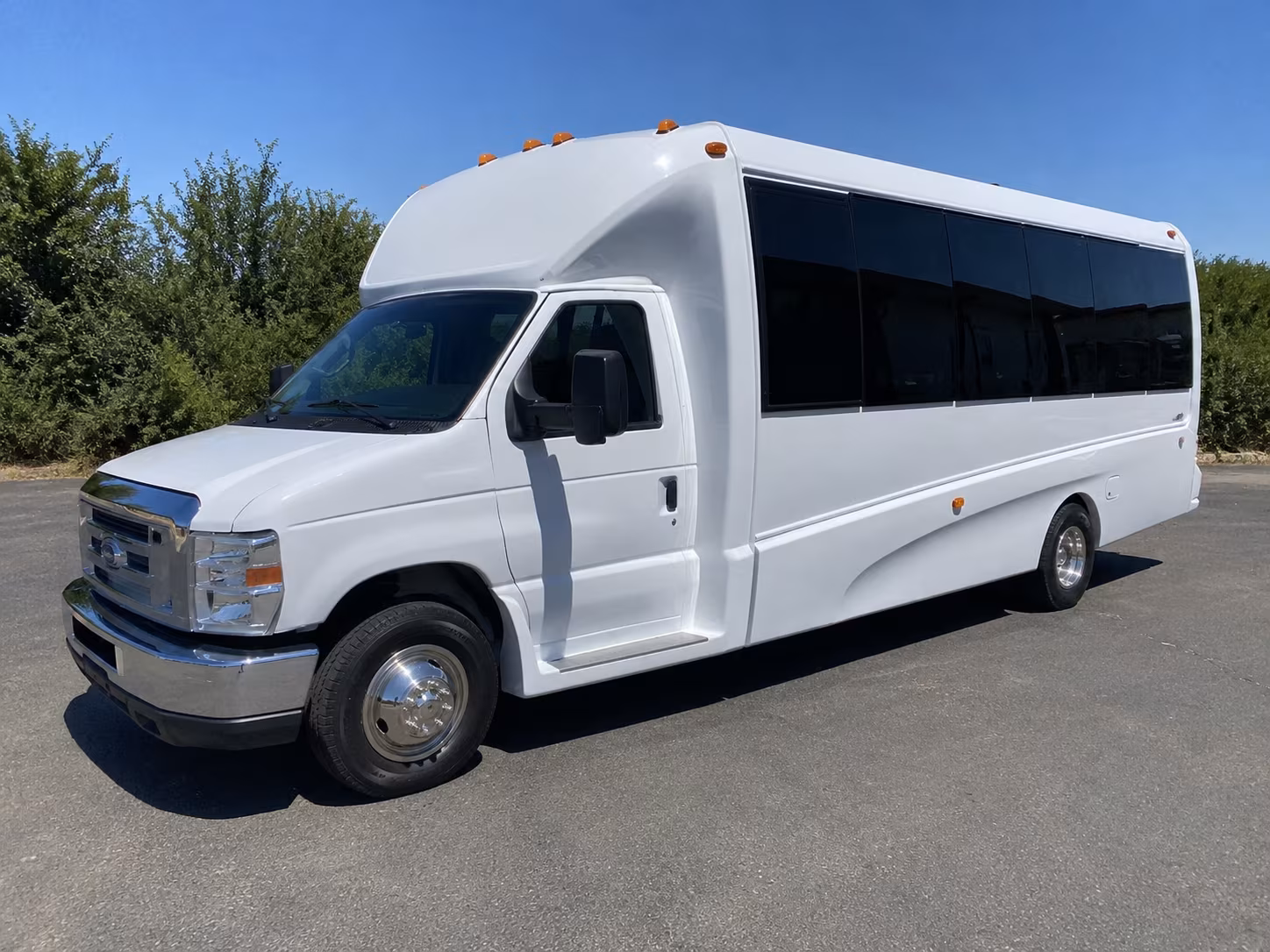 Salt Lake City Winery Tour & Pub Crawl Transportation party bus exterior