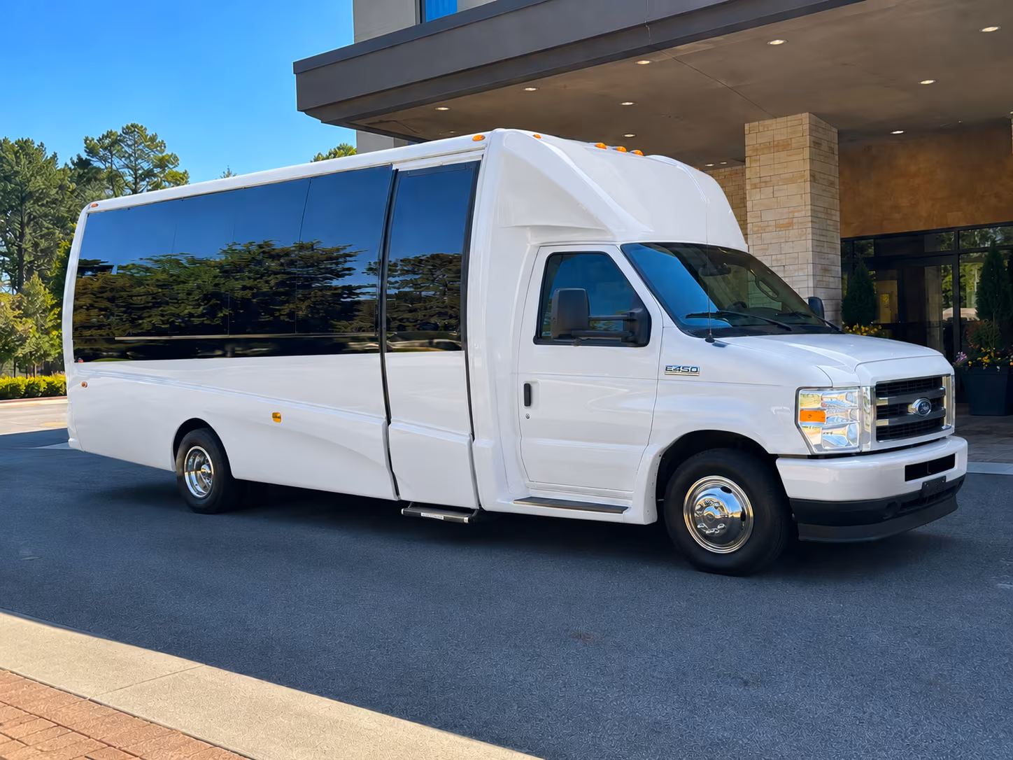 Sandy Wedding Transportation & Shuttle Service